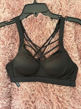 Victoria Sport lightweight Sports Bra